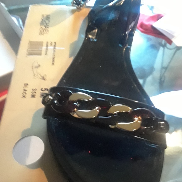 disigner boots and sandles - Picture 5 of 6